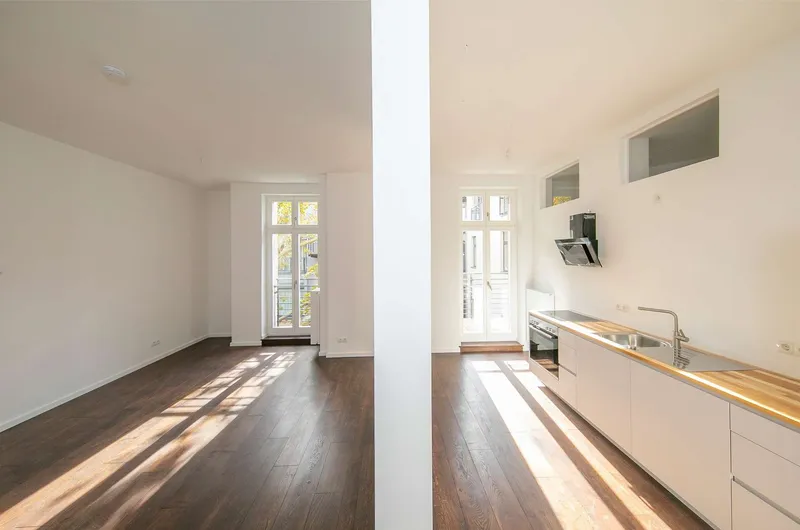 Hübsche 2-Zi-Whg mit Balkon EBK u. AUFZUG im SFL 3. OG  (green 44) — photo 1